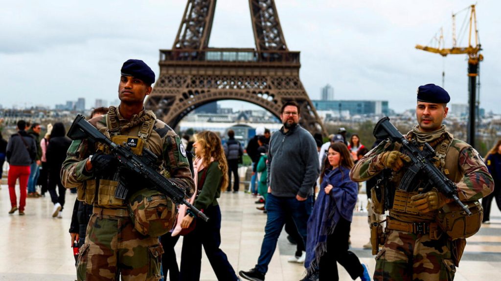 Le PSG se tourne vers Star Wars au milieu des craintes terroristes alors que les chefs des Jeux olympiques de Paris se préparent au lancement