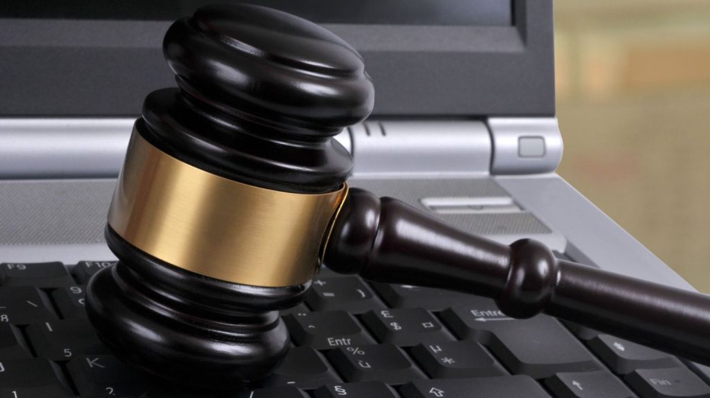La justice française ordonne le blocage de dizaines de sites de téléchargement illégal de films, séries et musiques
          Les principaux fournisseurs d'accès à internet doivent désormais bloquer l'accès à une cinquantaine de sites permettant de consulter des contenus piratés en infraction au droit d'auteur.