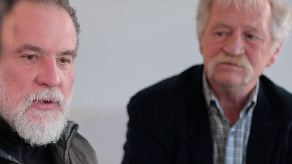Cinéma : "J'ai été biberonné aux récits de José Bové", assure l'acteur Bouli Lanners, qui incarne l'homme politique à l'écran
          Un José Bové plus vrai que nature. Dans "Une affaire de principe", en salle mercredi 2 mai, Bouli Lanners donne vie au thriller politique au cœur de la Commission européenne. Rencontre avec l'acteur et l'homme politique.