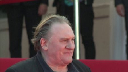 Gérard Depardieu : l'acteur entendu en garde à vue
          Gérard Depardieu a passé quelques heures en garde à vue pour être entendu par la police judiciaire suite à des accusations d'agressions sexuelles. Deux femmes ayant travaillé avec lui sur des tournages en 2014 et 2021 l'accusent.