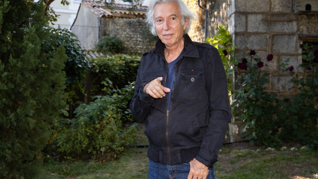 Le réalisateur Jacques Doillon nie les accusations de viol et d'agressions sexuelles des actrices Judith Godrèche, Anna Mouglalis et Isild le Besco
          Dans une interview au "Parisien" publiée mercredi, le cinéaste de 79 ans affirme notamment n'avoir ""jamais eu de rapport intime avec Judith Godrèche".