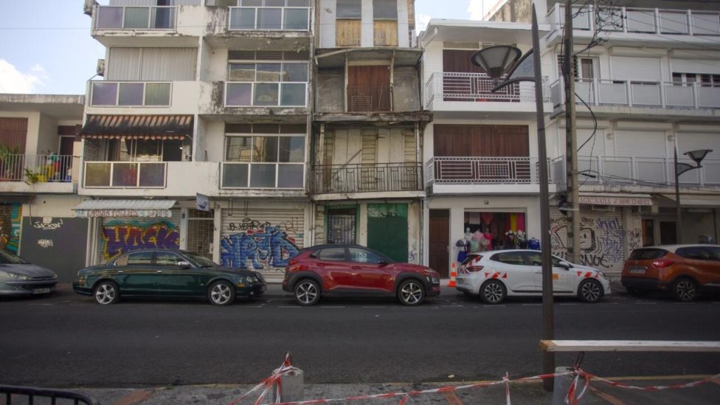 La France impose un couvre-feu aux mineurs en Guadeloupe pour lutter contre la criminalité