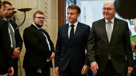 Macron favorable à la reconnaissance de l'État palestinien "au moment opportun"