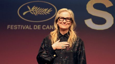 Festival de Cannes 2024 : Meryl Streep, une légende du cinéma de retour à Cannes
          Elle n'était pas venue au festival de Cannes depuis 1989 et son prix d'interprétation pour "Un cri dans la nuit". A l'occasion d'une conversation en public, Meryl Streep est revenue sur sa carrière et sur la place des femmes dans le cinéma.