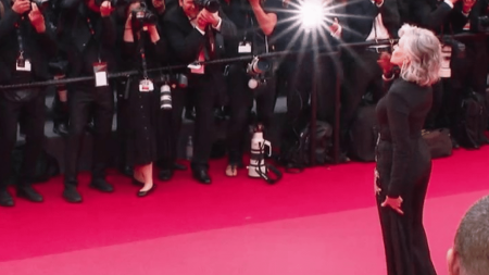 Festival de Cannes 2024 : retour sur la journée du mercredi 15 mai
          Le 20 Heures revient sur la journée du mercredi 15 mai au Festival de Cannes, avec notamment au programme le film "Furiosa : une saga Mad Max" et le nouveau court-métrage de Judith Godrèche, mais aussi l'incontournable Jane Fonda.
