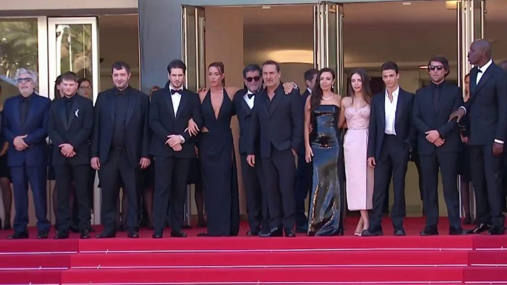 Festival de Cannes : Gilles Lellouche et "L’amour ouf" entrent en compétition
          Avec son casting de stars, composé entre autres de François Civil, Adèle Exarchopoulos, Alain Chabat ou encore Vincent Lacoste, le nouveau film de Gilles Lellouche se classe parmi les prétendants à la Palme d'or du Festival de Cannes.