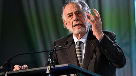 Festival de Cannes 2024 : pourquoi le retour de Francis Ford Coppola sur la Croisette est un événement
          Le réalisateur américain revient à Cannes avec "Megalopolis", film de science-fiction présenté en compétition, porté par Adam Driver. Lauréat de deux Palmes d'or, Francis Ford Coppola joue très gros avec ce dernier long-métrage, financé avec son propre argent.