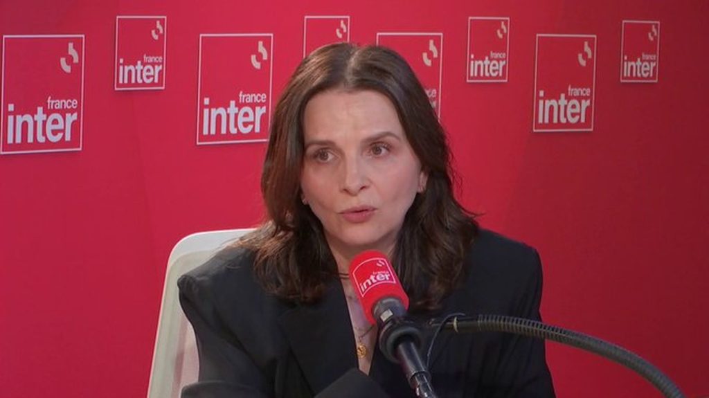 Tribune de soutien d'hommes du monde de la culture à #MeToo : "Enfin", "ça fait du bien", s'émeut l'actrice Juliette Binoche
          "Ce n'est pas possible d'avoir que des femmes qui parlent", dénonce-t-elle, mercredi sur France Inter, alors qu'une centaine d'hommes du monde de la culture ont signé dans le magazine "Elle" une tribune pour soutenir le mouvement #MeToo.