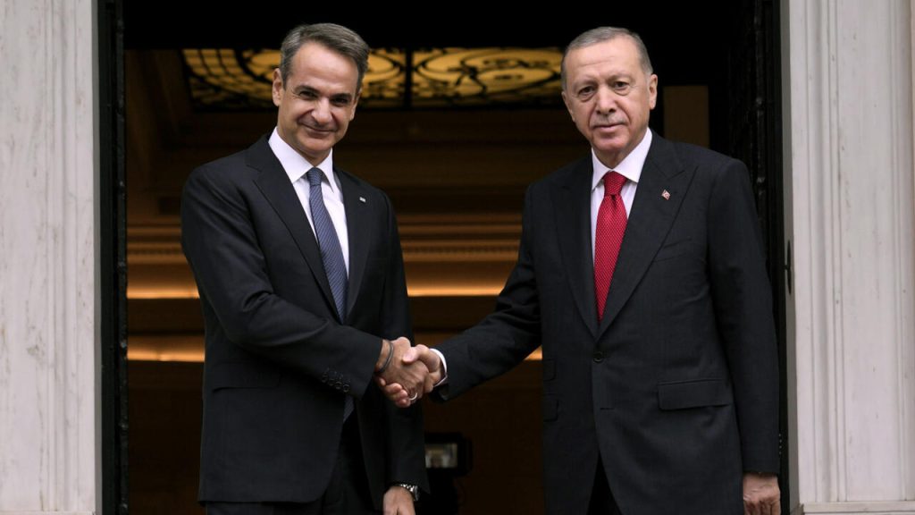 Les dirigeants grecs et turcs prêts à des pourparlers diplomatiques dans un contexte de tensions égéennes