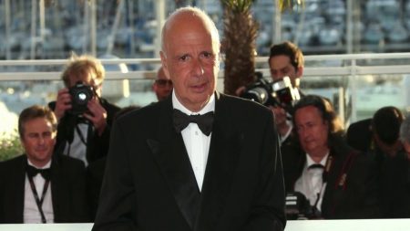 Metoo : le producteur Alain Sarde est mis en cause par neuf actrices
          Alain Sarde est mis en cause par neuf femmes qui l’accusent de viols, agressions et harcèlement sexuel.