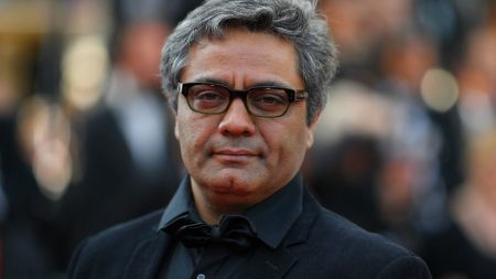 Festival de Cannes 2024 : après avoir fui clandestinement l'Iran, le réalisateur Mohammad Rasoulof appelle le cinéma mondial au secours
          Son film est en lice pour la Palme d'or, mais il ne sait pas encore s'il sera lui-même en mesure de se rendre au Festival de Cannes.
