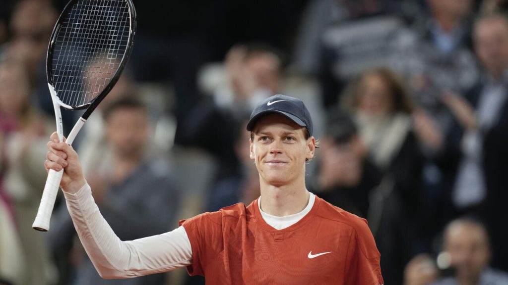 Sinner dépasse Kotov pour atteindre les huitièmes de finale à Roland-Garros