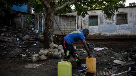 Un enfant meurt alors que Mayotte cherche à contenir l'épidémie de choléra