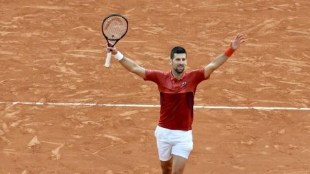 Djokovic dépasse Cerundolo pour atteindre les huitièmes de finale à Roland-Garros
