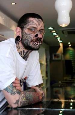 tatoueur-rouslan-toumaniantz-