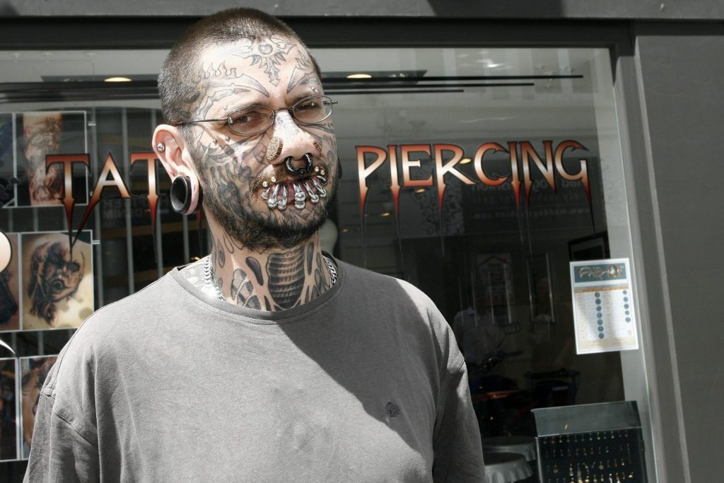 Le pire tatoueur au monde !