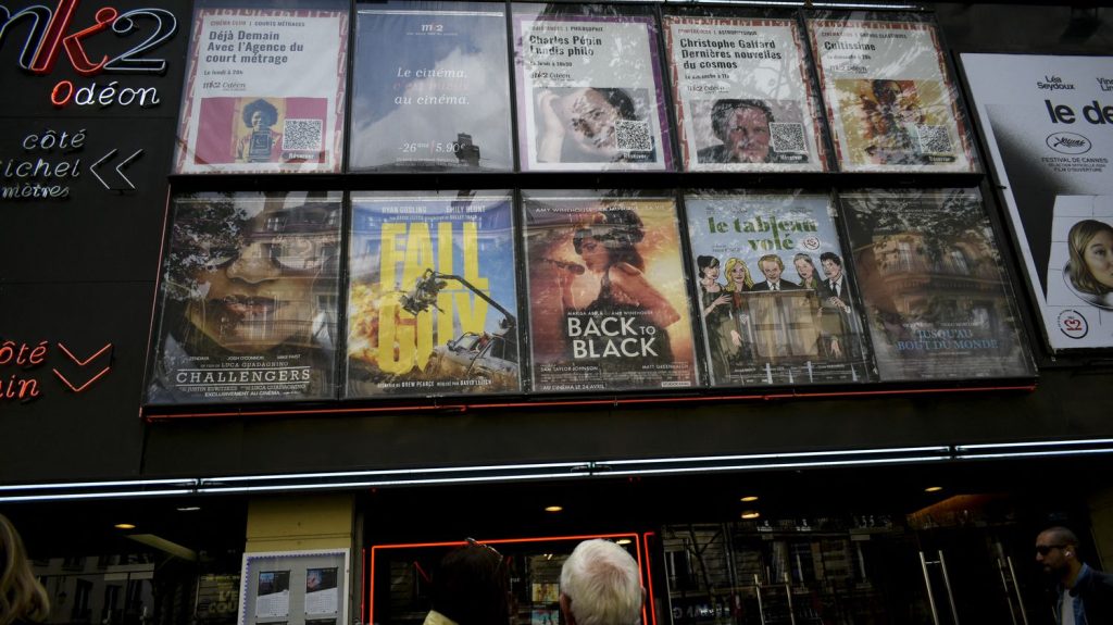 Les jeunes et le cinéma : 85% des 15-24 ans disent être allés au moins une fois au cinéma en 2023
          D'après une étude du Centre national du cinéma, les jeunes continuent d'aller au cinéma, mais la pratique devient plus occasionnelle.