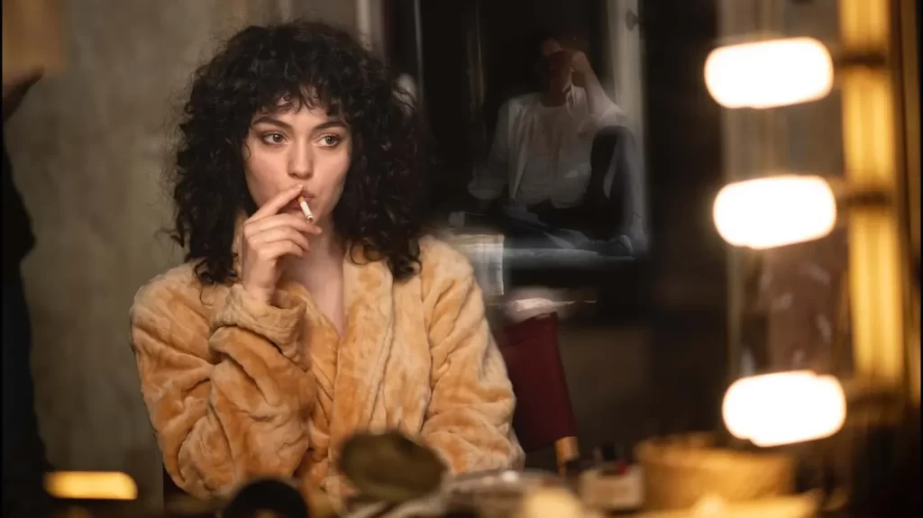 "Maria" : biopic sur l’actrice Maria Schneider, trop vite star, trop vite oubliée
          Actrice souvent réduite à un seul film, "Le Dernier Tango à Paris" qui a bouleversé sa vie, Maria Schneider se dévoile dans cette évocation adaptée de la biographie de sa cousine, Vanessa Schneider.