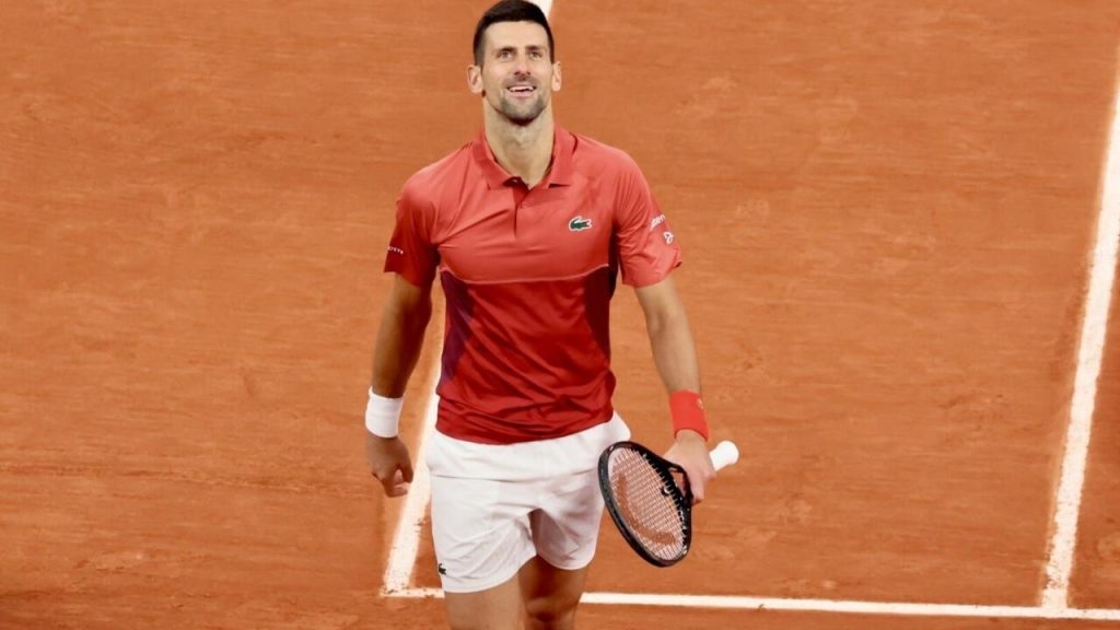 Djokovic cherche à revenir rapidement après une opération au genou blessé à Roland-Garros