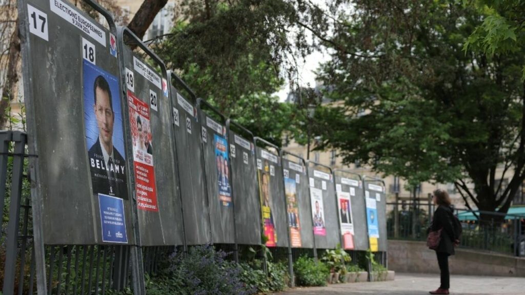 La France entame une campagne électorale accélérée après le pari du sondage Macron