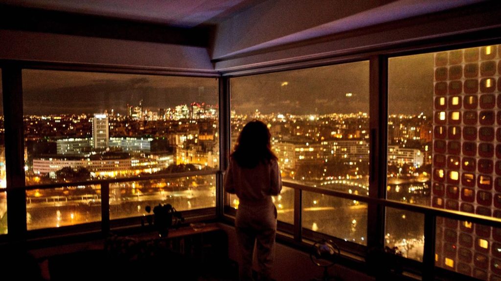 "Paradis Paris", film choral de Marjane Satrapi avec un casting en or
          Monica Bellucci, André Dussollier, Rossy de Palma, Roschdy Zem, et Alex Lutz, Marjane Satrapi s’appuie un peu trop sur son casting.