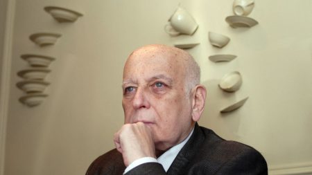L'écrivain et réalisateur argentin Edgardo Cozarinsky est mort à l'âge de 85 ans
          Edgardo Cozarinsky avait quitté l'Argentine en 1974 avant d'y retourner en 1989.
