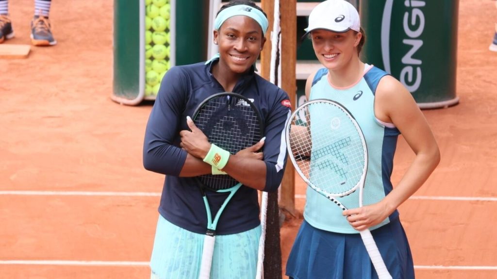Swiatek et Gauff se qualifient pour les quarts de finale de Roland-Garros en deux sets