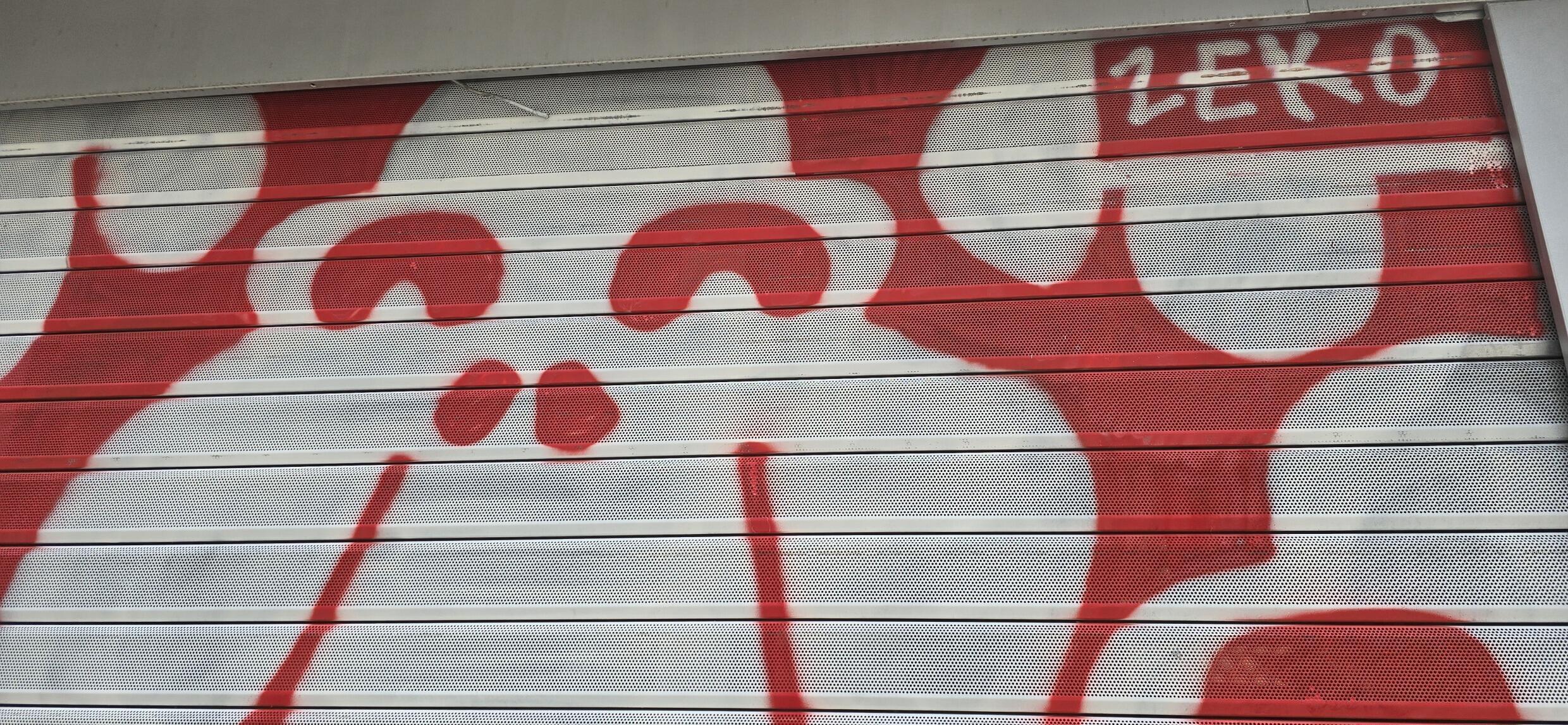 Zeko, un graffeur parisien, dit espérer laisser sa marque sur certains sites olympiques.