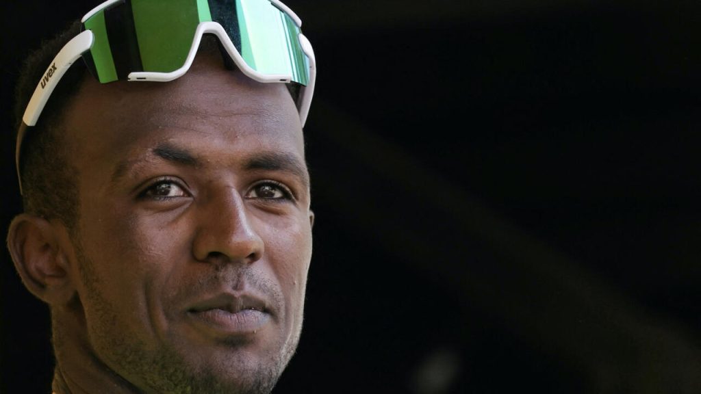 Le cycliste érythréen Biniam Girmay, qui a marqué l'histoire, vise les Jeux olympiques de Paris