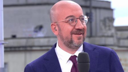 Dîners des chefs d’État : "La France est au centre du monde"