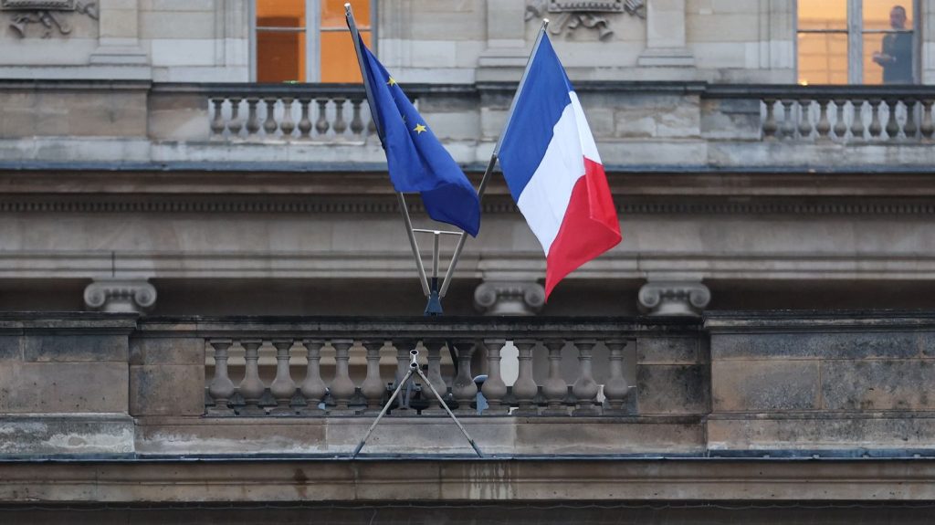 Les écologistes déposent un recours devant le Conseil d'Etat sur l'incompatibilité des fonctions de ministre et de député