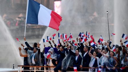 Le président Emmanuel Macron déclare ouverts les Jeux olympiques de Paris