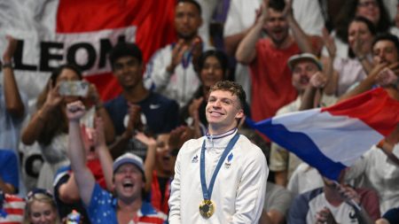 Marchand marque deux fois en deux heures et porte à trois le nombre de médailles d'or olympiques