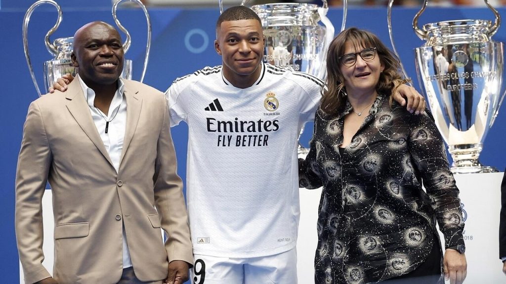 Mbappé déclare que « son rêve est devenu réalité » lors de son investiture au Real Madrid