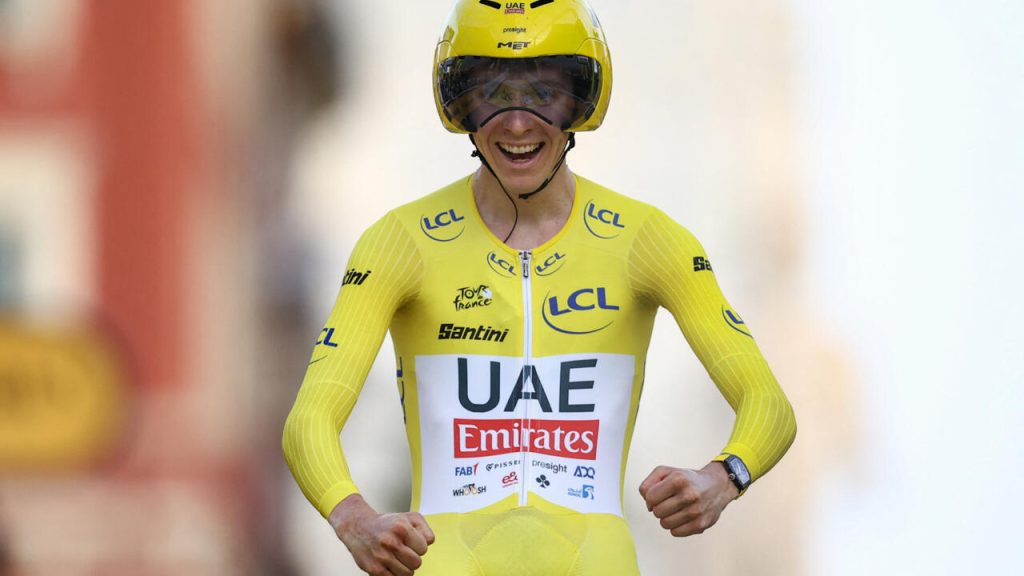 Pogacar remporte son troisième titre du Tour de France lors du contre-la-montre final sur la Côte d'Azur