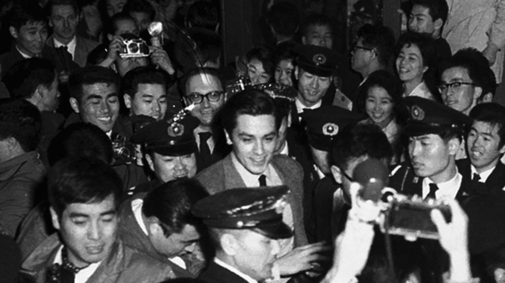 Reportage




  

    
      
    
  
  "Le modèle-type du bel homme, c'était Alain Delon" : au Japon, la popularité intacte de l'acteur
