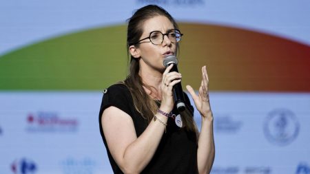 La ministre démissionnaire Aurore Bergé met en garde contre "le stigmate du soupçon" après l'exclusion d'Ibrahim Maalouf du festival de Deauville