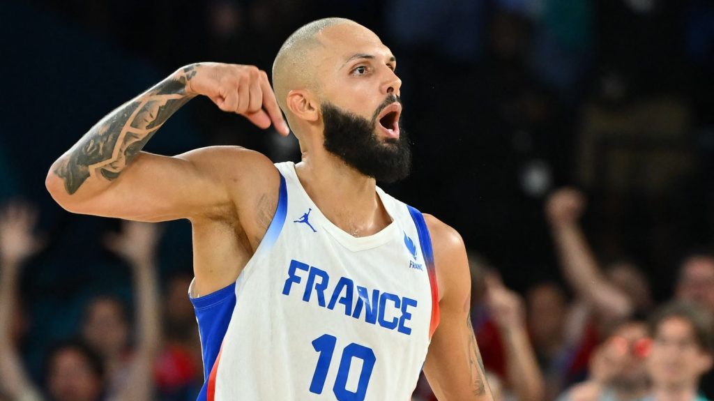 le dernier publié



  

    
      
    
    
    "Mission impossible" réussie pour les basketteurs, handballeurs et volleyeurs doivent s'en inspirer : ça dit quoi ce 7 août ?

          Ce mercredi 7 août, l'équipe de France masculine de handball va devoir rassurer pour se hisser en demi-finale du tournoi olympique. Elle pourra s'inspirer de la "mission impossible" réussie la veille par les basketteurs, ou de celle des volleyeurs lundi.
    
    
          Diffusé le 07/08