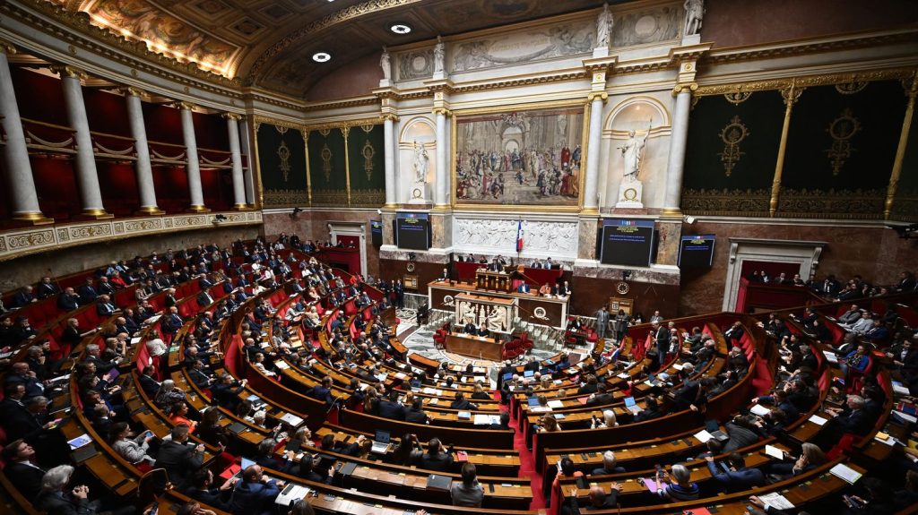 Futur Premier ministre : comment le flou politique menace la préparation du budget 2025