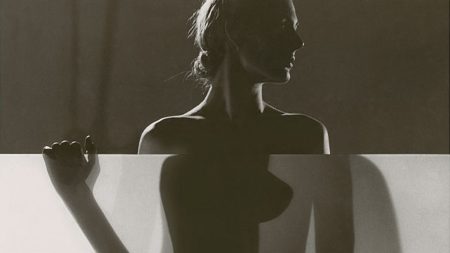 le dernier publié



  

    
      
    
    
    Calendrier Pirelli 2025 : après la parenthèse MeToo, retour de la nudité pour les modèles

          Le mythique calendrier Pirelli, connu pour ses mannequins particulièrement dénudés, avait rhabillé ses modèles avec le mouvement MeToo. Voilà qu'il renoue de manière assumée avec la nudité érotisée.
    
    
          Diffusé le 14/08