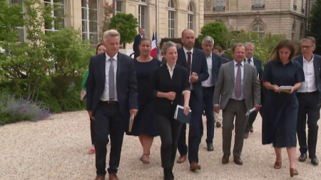 Premier ministre : après les consultations, Emmanuel Macron rejette l'idée d'un gouvernement NFP