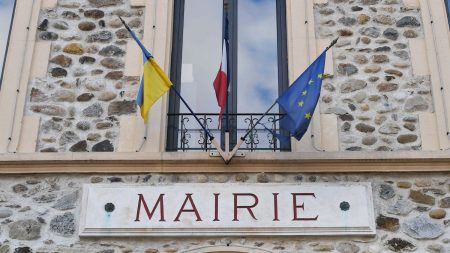 Plus de 30% des maires font face à un début d'épuisement, selon une étude