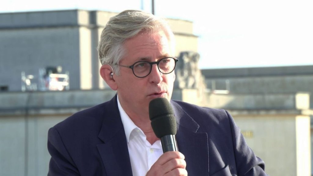 Santé : "L'hôpital public est un paquebot", affirme Frédéric Valletoux, ministre démissionnaire de la Santé