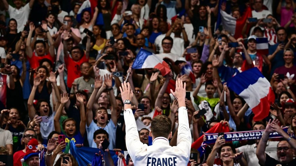 Les JO ont-ils rendu les Français moins râleurs et plus enthousiastes ?

          Ces Jeux olympiques sont en train de révéler au monde une autre France, celle qui peut arrêter de râler, et même s’enthousiasmer, si l'on en croit la presse étrangère.