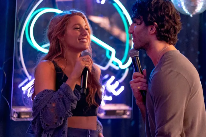 Scène du film 'Jamais Plus' avec Lily Bloom et Ryle Kincaid.
