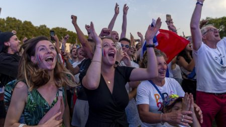 La France « heureuse » et « unie » dans son succès à l'issue des JO de Paris