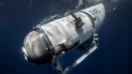 La famille de l'explorateur français du Titanic tué dans l'implosion poursuit une société spécialisée dans les submersibles