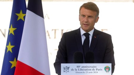 Vidéo




  

    
      
    
  
  Libération de Paris : Emmanuel Macron évoque un "combat sans fin contre la haine que nous devons aujourd'hui poursuivre"