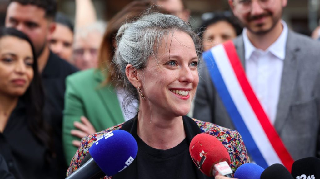 Lucie Castets, candidate du NFP à Matignon, fait son coming out médiatique