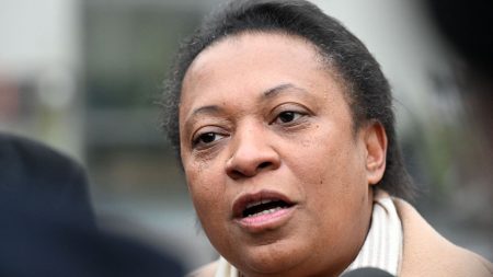 Nouveau Premier ministre : "Nous ne nous donnons pas les moyens de gouverner", estime la présidente du Conseil national du PS, Hélène Geoffroy